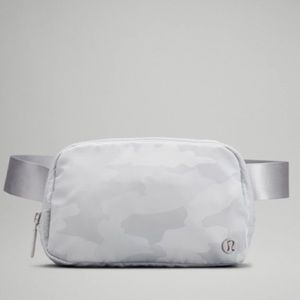 Lululemon EVERYWHERE BELT BAG - EXTENDED STRAP
